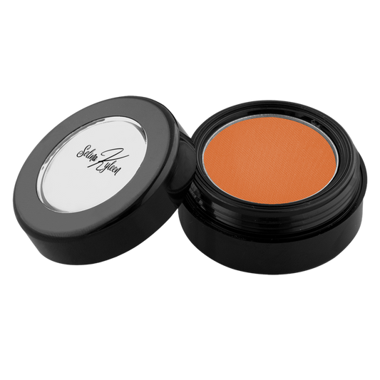viaGlamour image of a extreme-eyeshadow