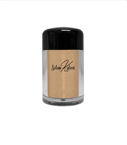 Selina Kyleen loose powder makeup in clear jar with black lid on white background