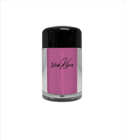 Selina Kyleen pink nail dip powder jar with black lid on white background